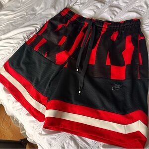 Men Nike Shorts Size Large